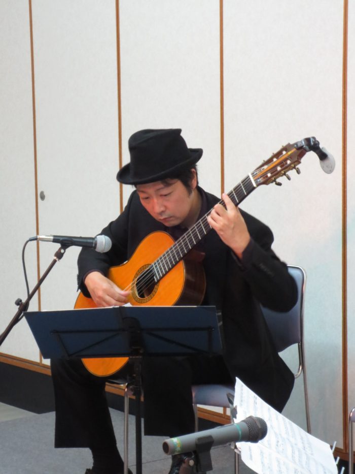 京都　タンゴ・グレリオ　ギター／米阪隆広