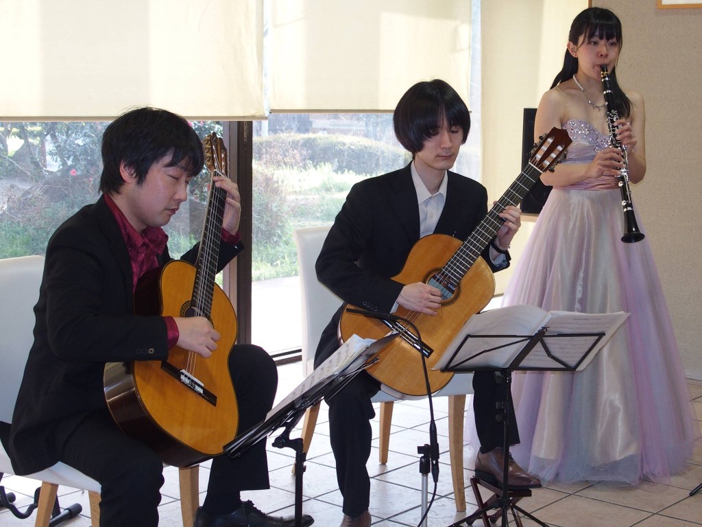 池田市民文化会館コルネット　ギター＆クラリネット・トリオ
