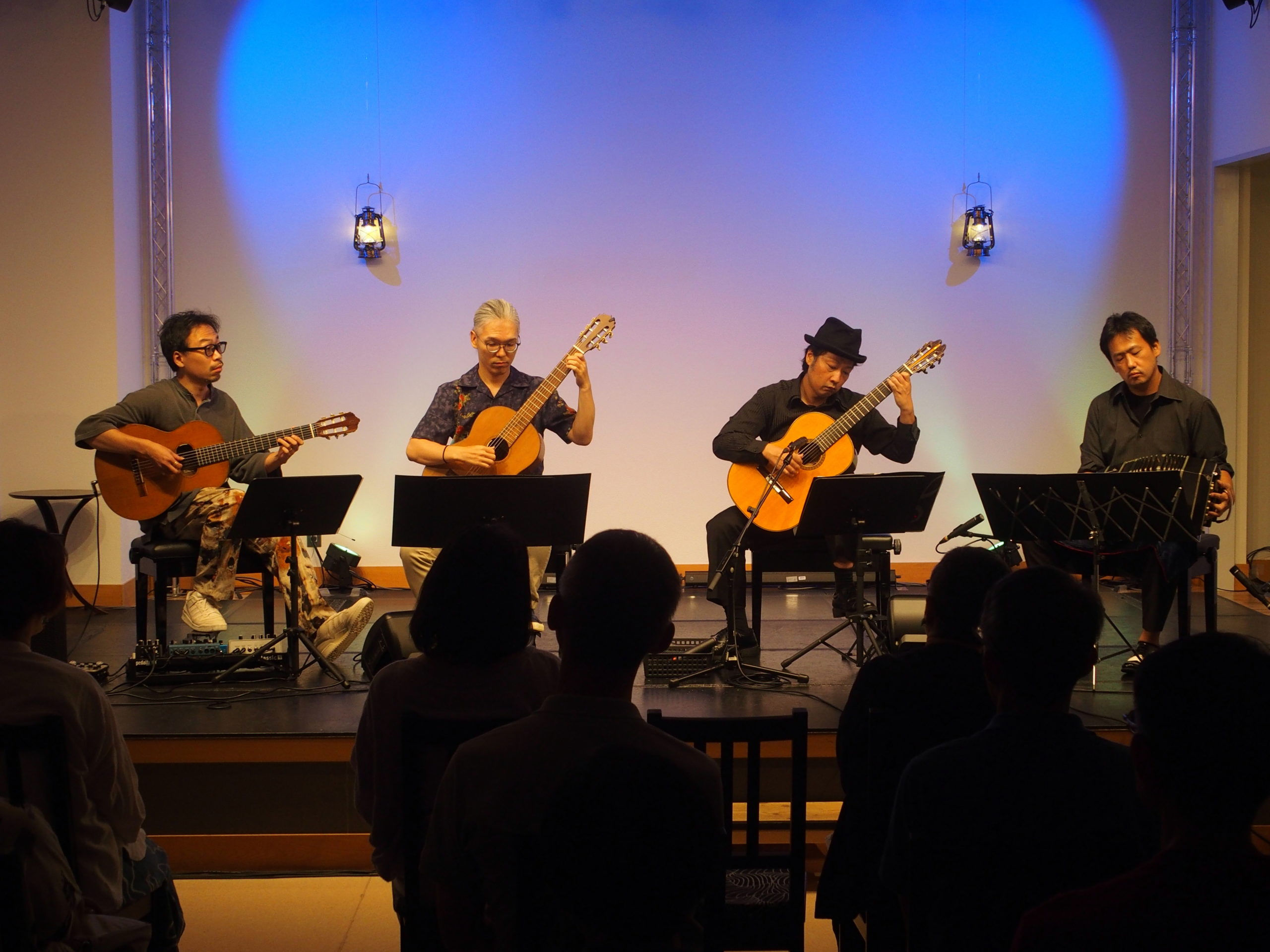 タンゴ・グレリオ （バンドネオン・星野俊路、ギター・米阪隆広）、リオ・デル・ボスケ（ギター・清水悠、森井ヒデ）、池田市・テアトロ・ルセロ