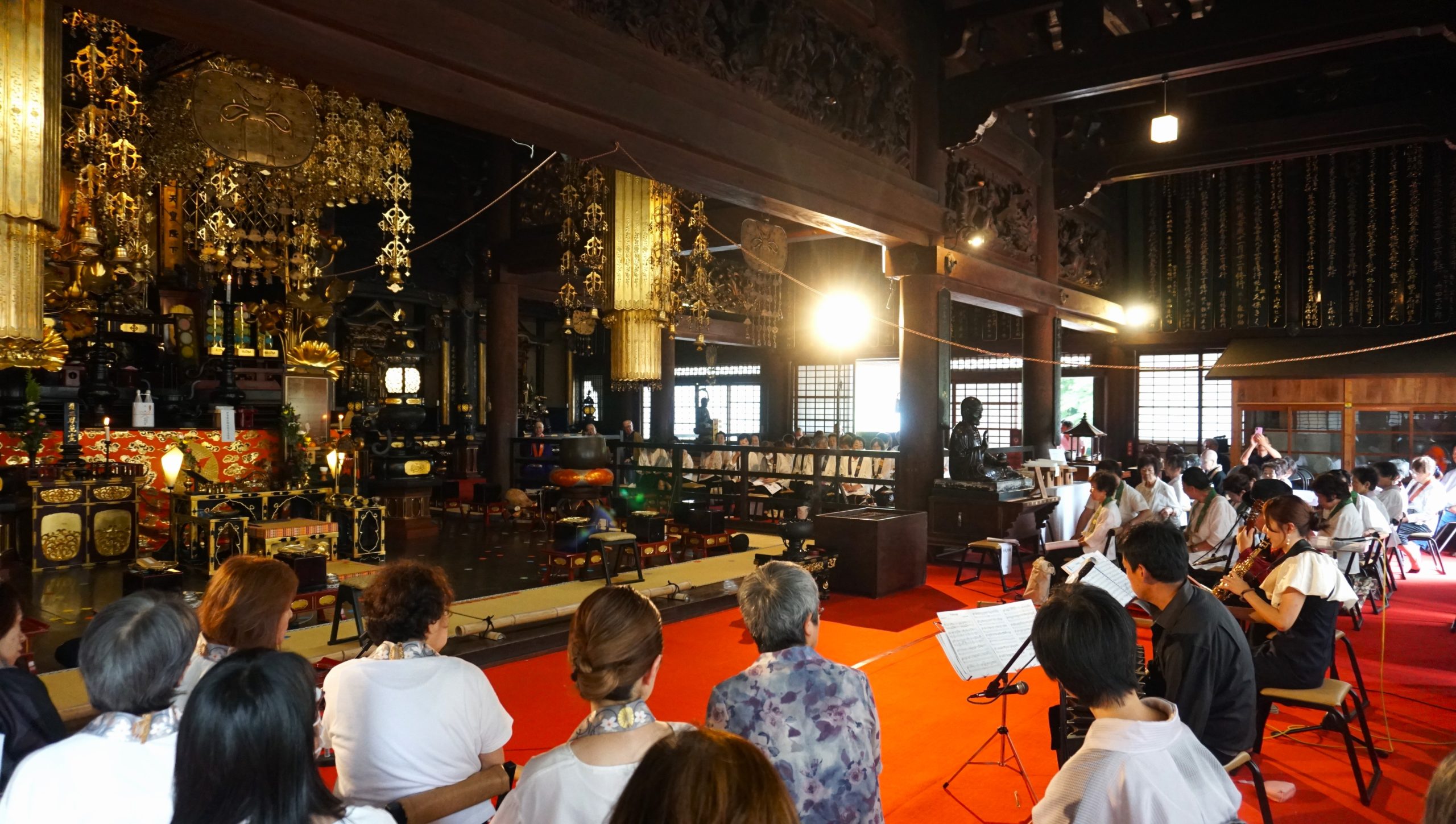 大津市、西教寺、〈タンゴ・グレリオ〉バンドネオン・星野俊路、サックス・本田千鈴、ギター・米阪隆広